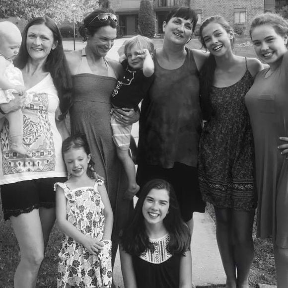 Meet your Posher, Heather - Picture 1 of 1